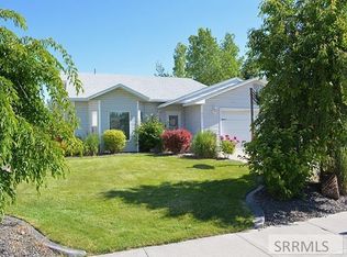 861 Wildrose Ln, Blackfoot, ID 83221