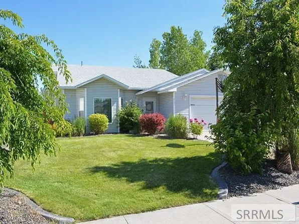 861 Wildrose Ln, Blackfoot, ID 83221