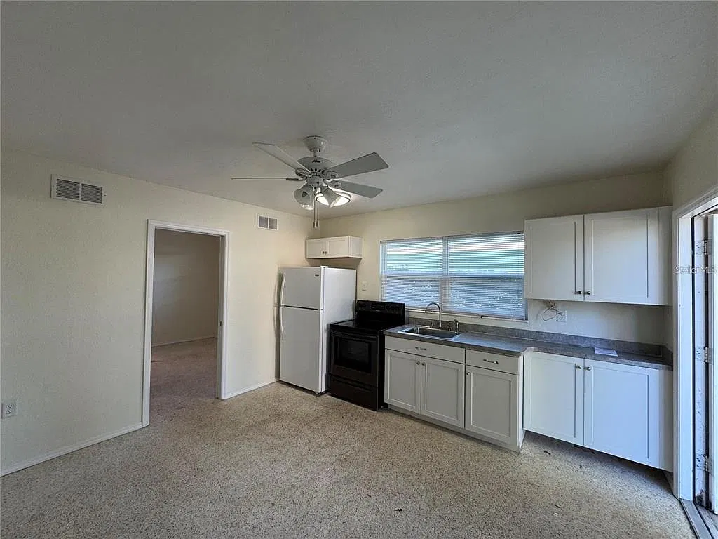 1 bed, 1.0 bath, 455 sqft, $1,350 — Photo 3