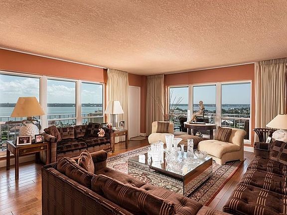 4th image of 1621 Gulf Blvd APT 1507