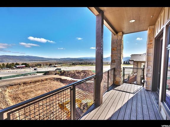 4th image of 3751 Blackstone Dr #2K