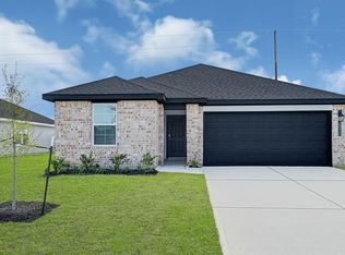 2033 Woodlark Way, Sealy, TX 77474
