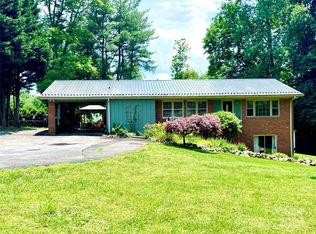267 Grassy Creek Dr, State Road, NC 28676