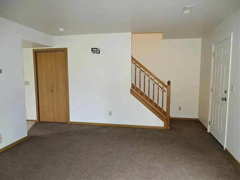 219 N Market St #106 — Photo 5