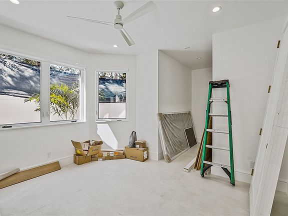 3rd image of 479 Ocean Ridge