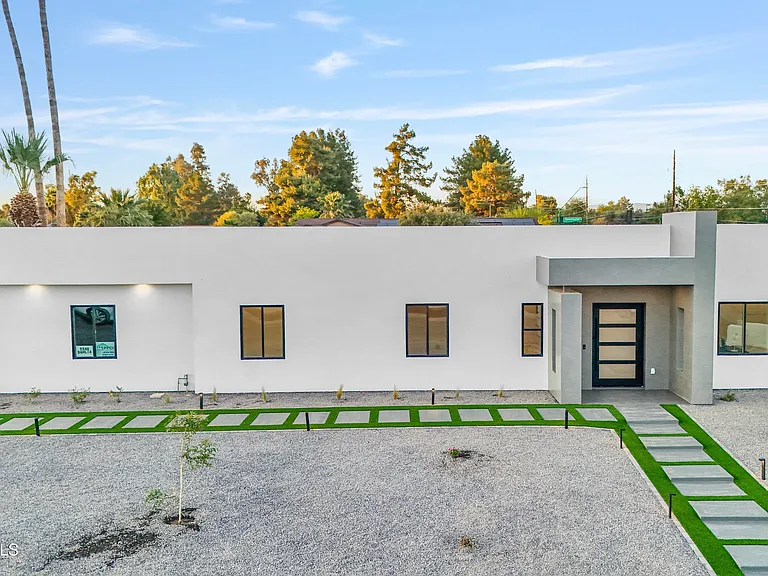 5540 E Dahlia Dr — Photo 82