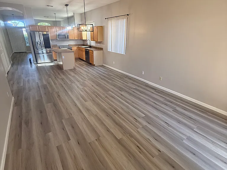 8836 W Adam Ave — Photo 5