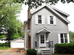 558 Forest Dr SE, Cedar Rapids, IA 52403