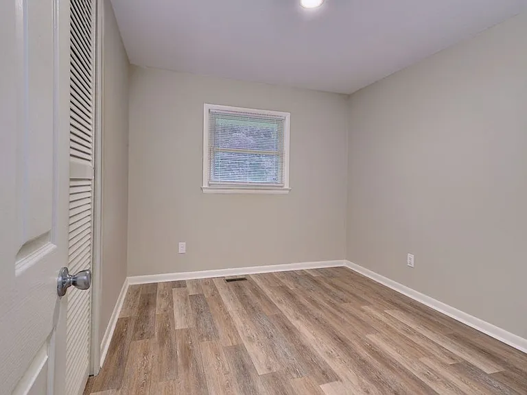 485 Colony Rd — Photo 22
