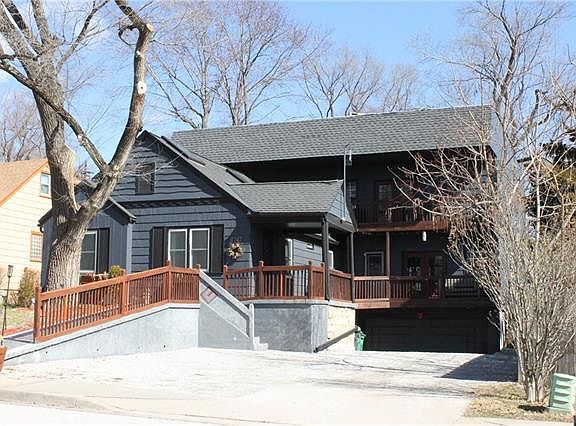 3rd image of 4747 Delmar St