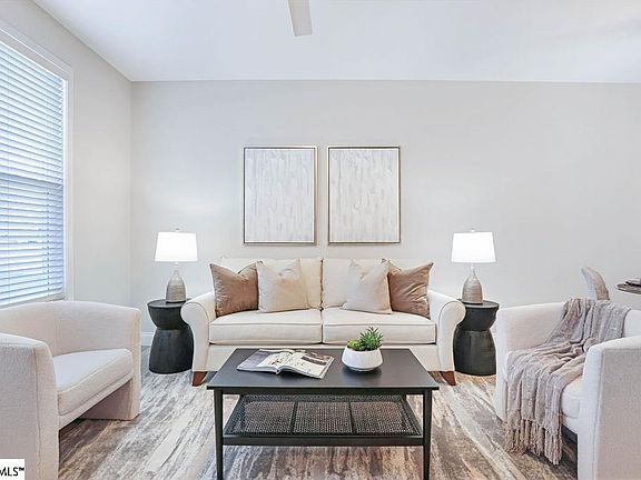 4th image of 208 Lincoln Dr #210