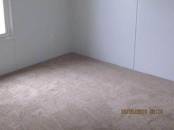 5th image of 49851 Jefferson Dr