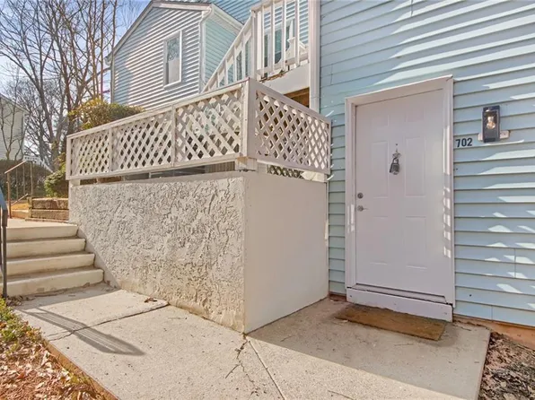 702 Glenleaf Dr, Peachtree Corners, GA 30092