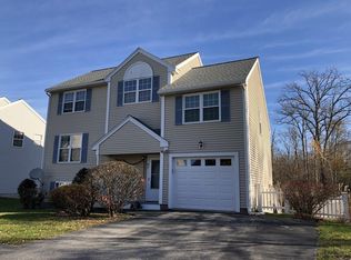 42 Nadine Ln, North Andover, MA 01845