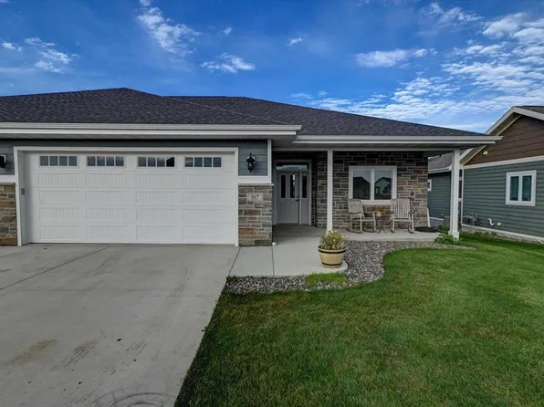 821 Vineyard Drive, Cambridge, WI 53523
