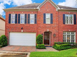 1302 E Hunters Court Dr, Houston, TX 77055