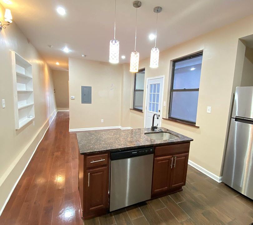 1st image of 1546 S 18th St #1F