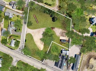 1294 N Sea Rd, Southampton, NY 11968