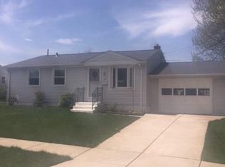 12 Isabelle Rd, Cheektowaga, NY 14225