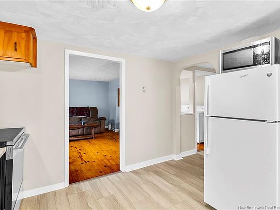 4th image of 206 Claudie Rd