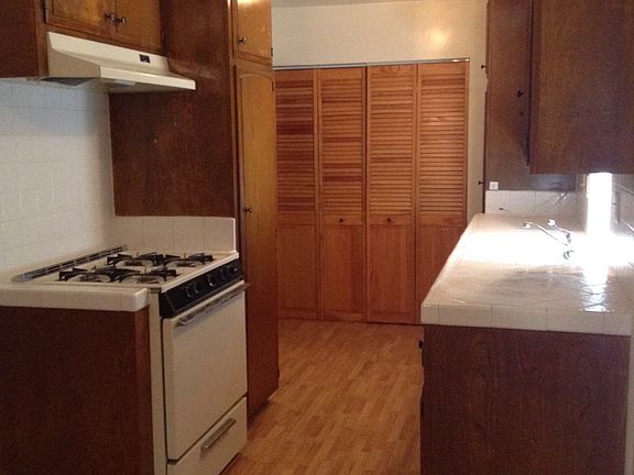 5th image of 127 Park St #B