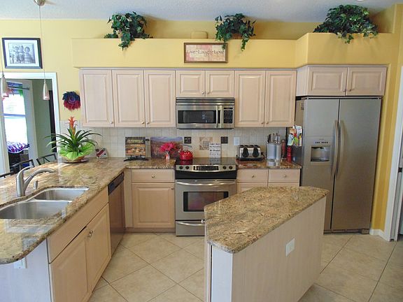 4th image of 8606 Great Meadow Dr