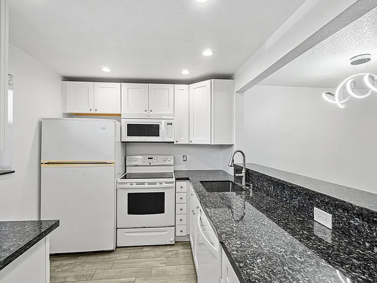2929 S Ocean Blvd #2120 — Photo 11