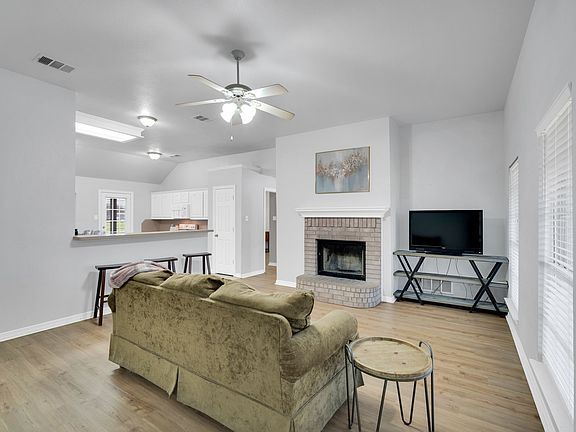 5th image of 205 Alesha Rd