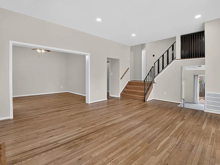 2000 McAuliffe Dr — Photo 11