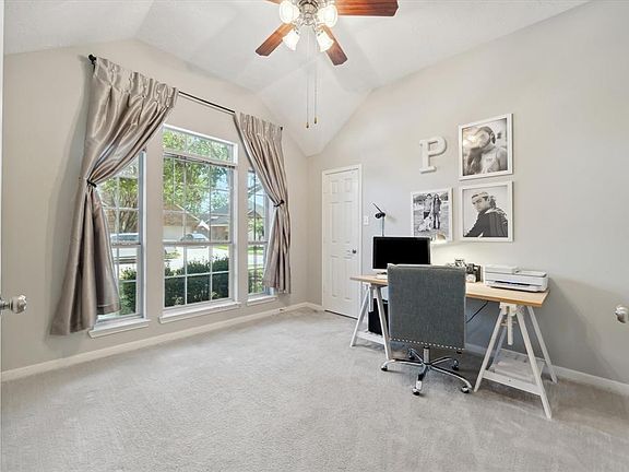 2nd image of 5206 Silver Oak Drive