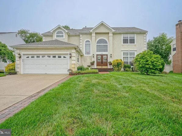 43 Lexington Cir, Marlton, NJ 08053