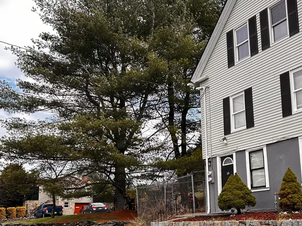 66 Orient St #2, Worcester, MA 01604