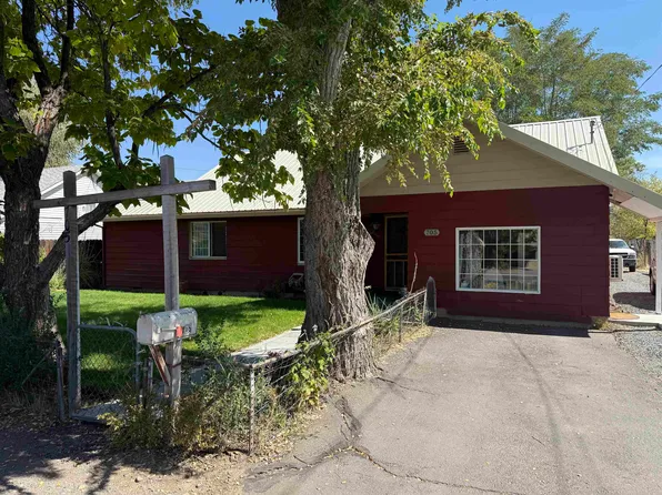 705 Ash St, Susanville, CA 96130