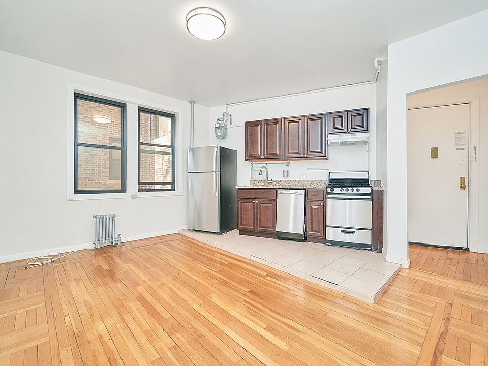 1st image of 222 Seaman Ave APT A4
