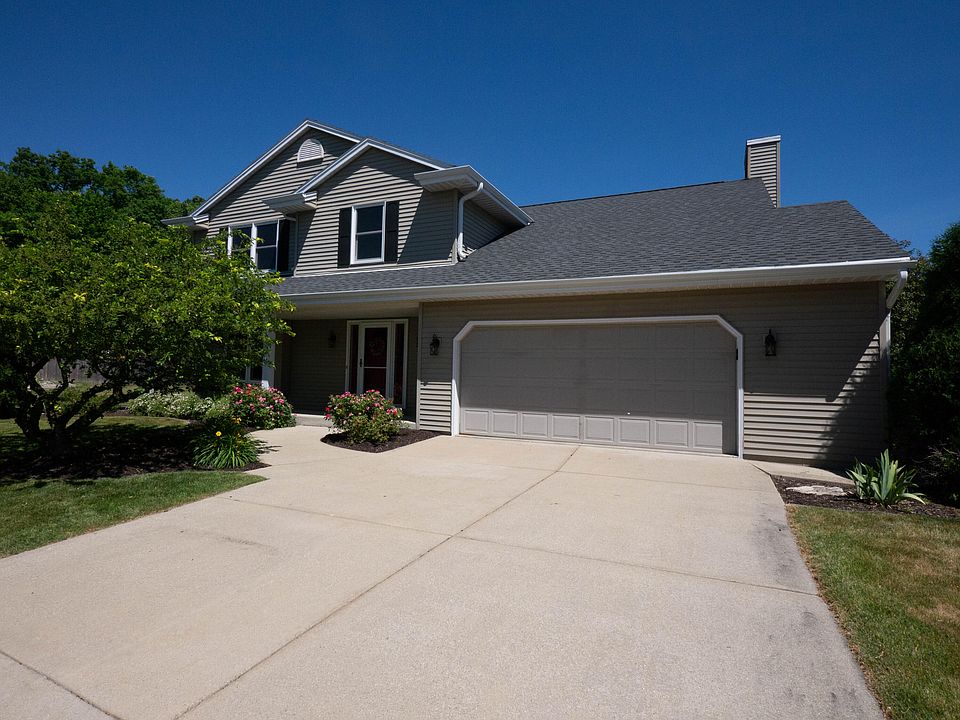 1st image of 9206 S Thorncrest Ct