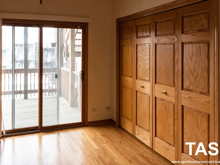 1328 W Diversey Pkwy #2 — Photo 2