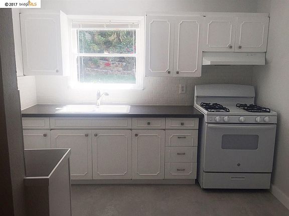3rd image of 7765 Sterling Dr