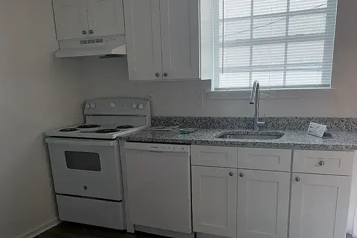 Branders Bridge Apartments — Photo 2
