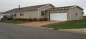 LARGE 3BR-2BA