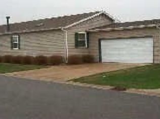 468 Meadowlark Cir, Sandwich, IL 60548