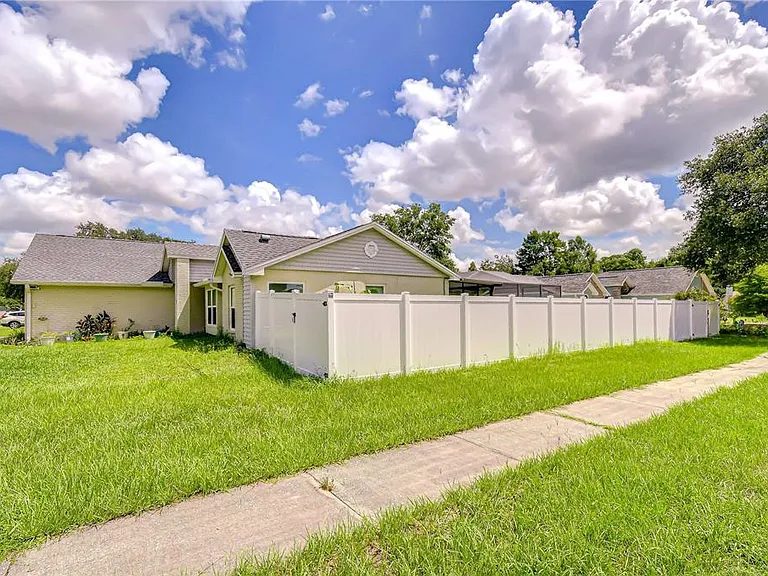 1108 Dockside Dr — Photo 8