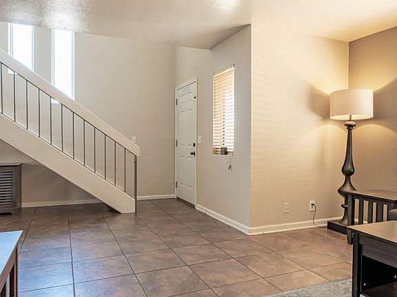 4th image of 85 Acoma Blvd S APT 5