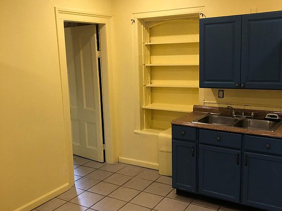 4th image of 21 Edward St Floor 1