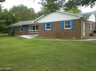 19 Hetzer Dr, Bunker Hill, WV 25413