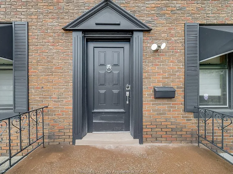 961 Ouellette Ave #2 — Photo 12