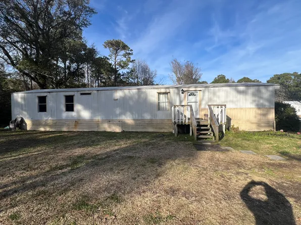 114 Shannon Dr, Beaufort, NC 28516