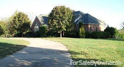House - angle view of front