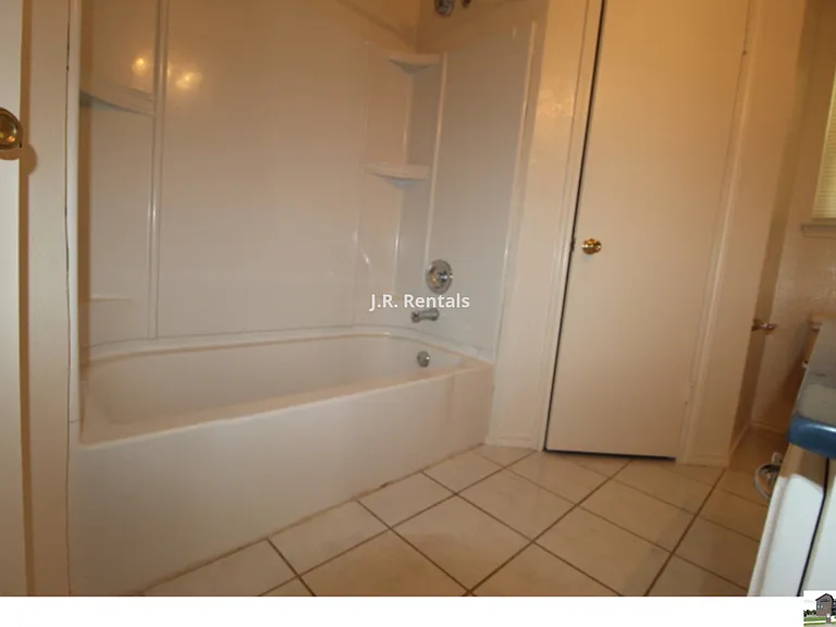 3615 Coral Bay Ln — Photo 77