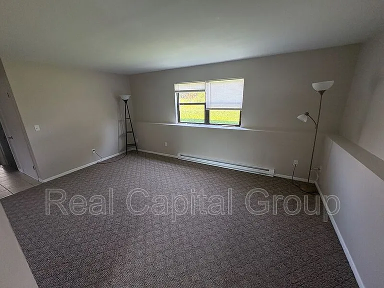 422 Spring St #1 — Photo 9