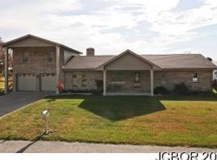 10909 E Heywood Dr, Seymour, IN 47274